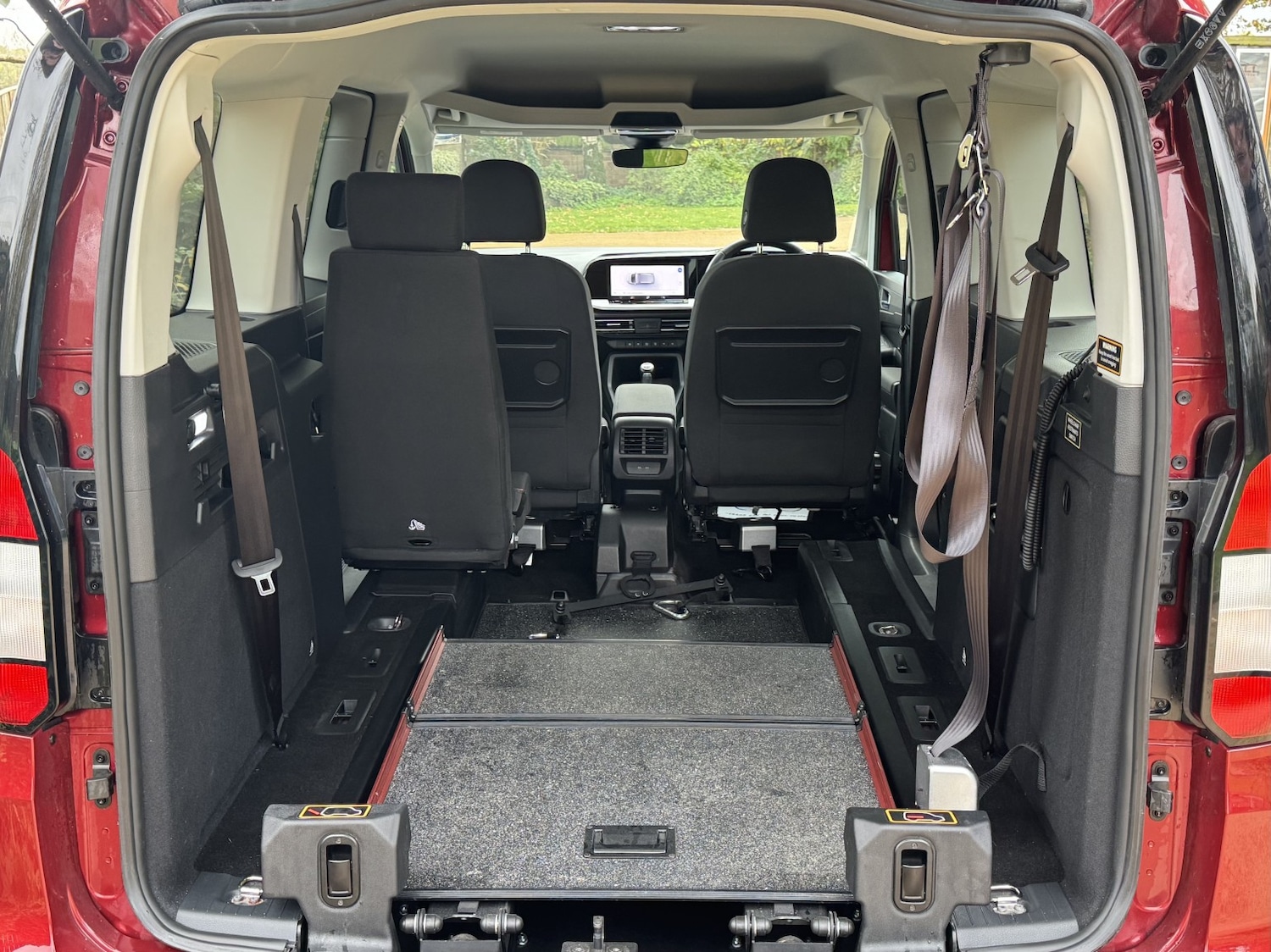 Used Ford Grand Tourneo Connect 2023 for sale - 76455444: Photo 25