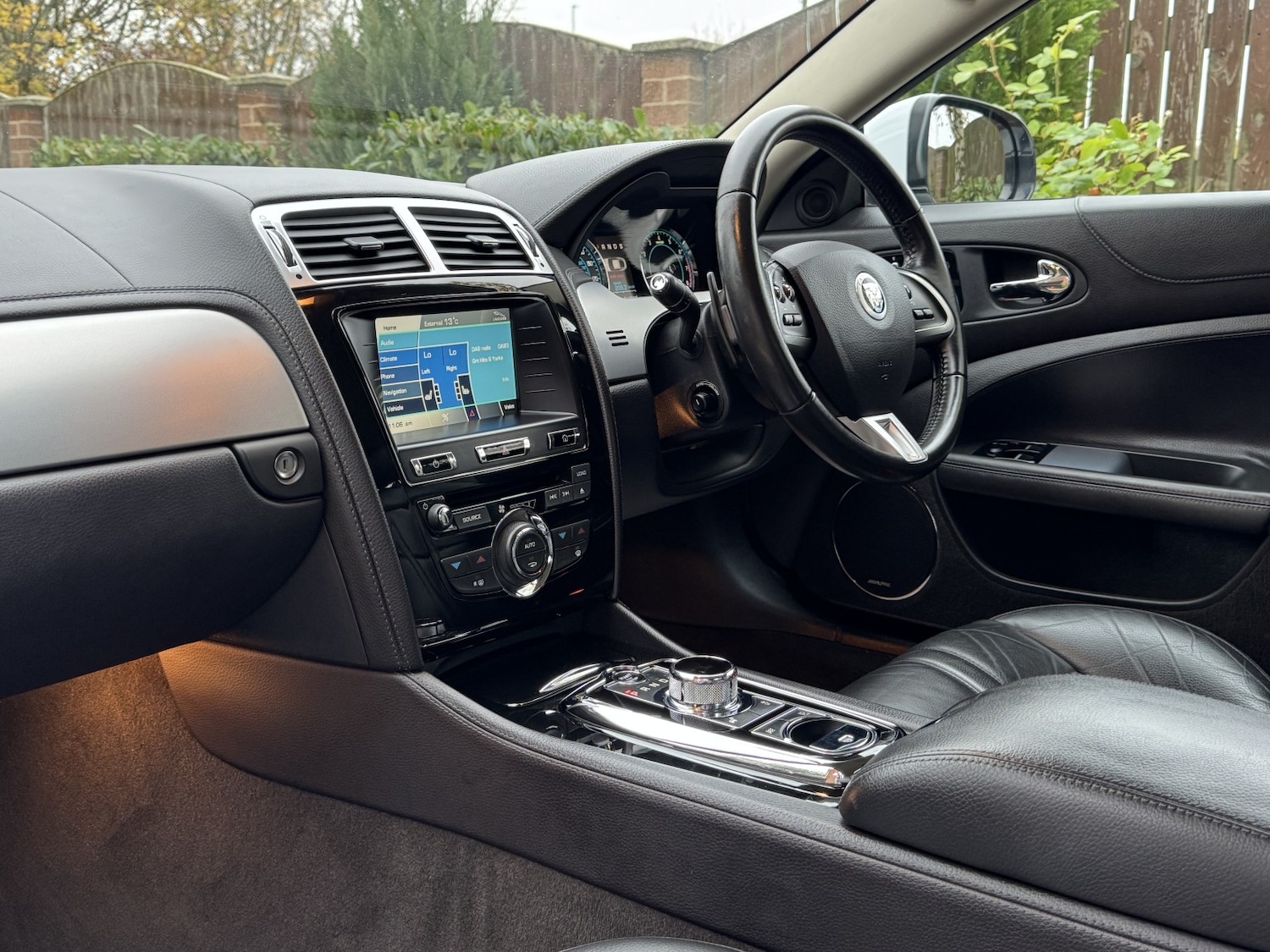 Used Jaguar XK 2013 for sale - 76510852: Photo 21