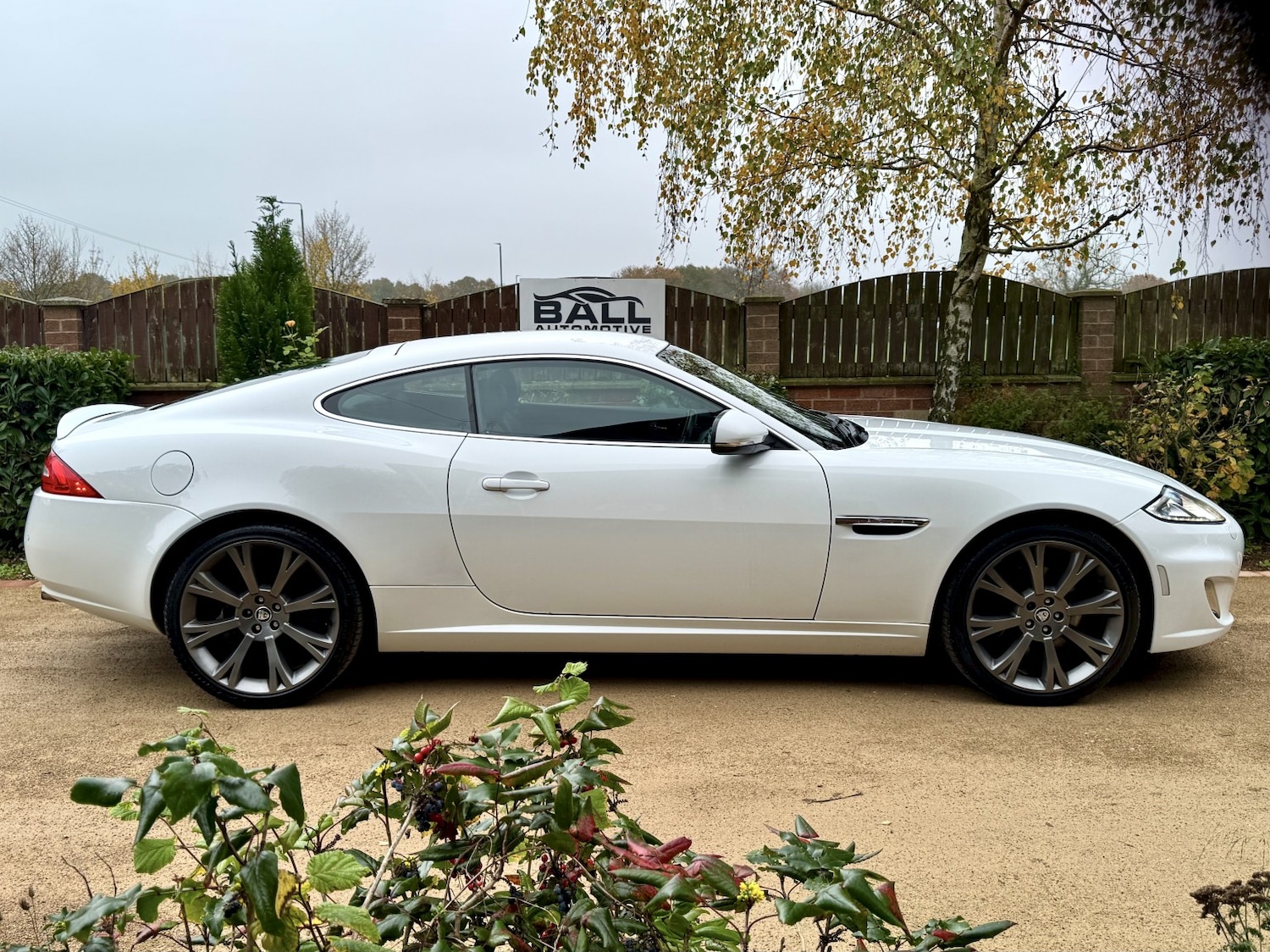 Used Jaguar XK 2013 for sale - 76510852: Photo 5