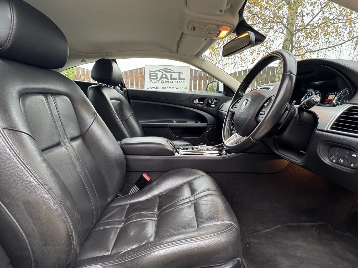 Used Jaguar XK 2013 for sale - 76510852: Photo 7