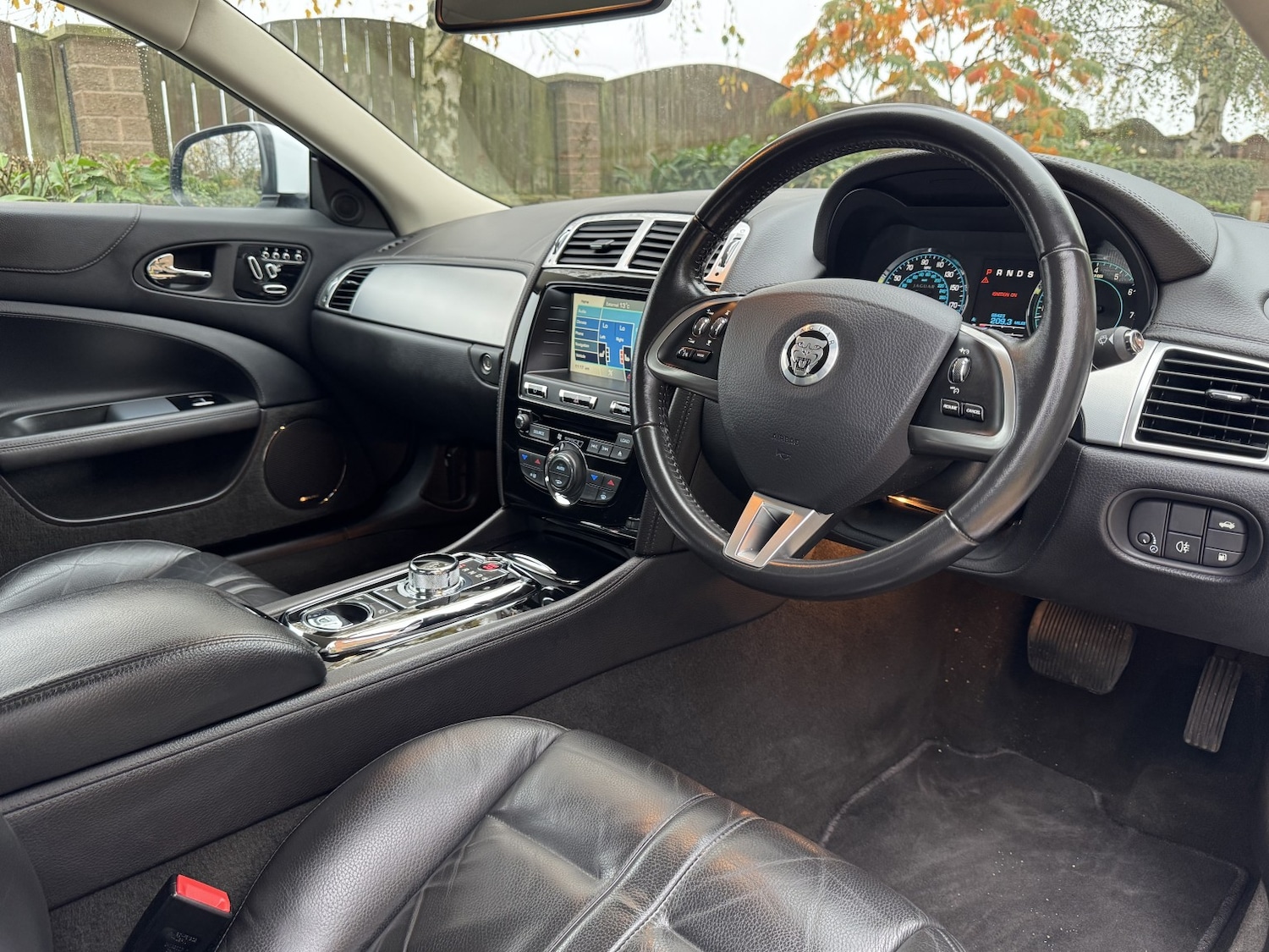 Used Jaguar XK 2013 for sale - 76510852: Photo 9