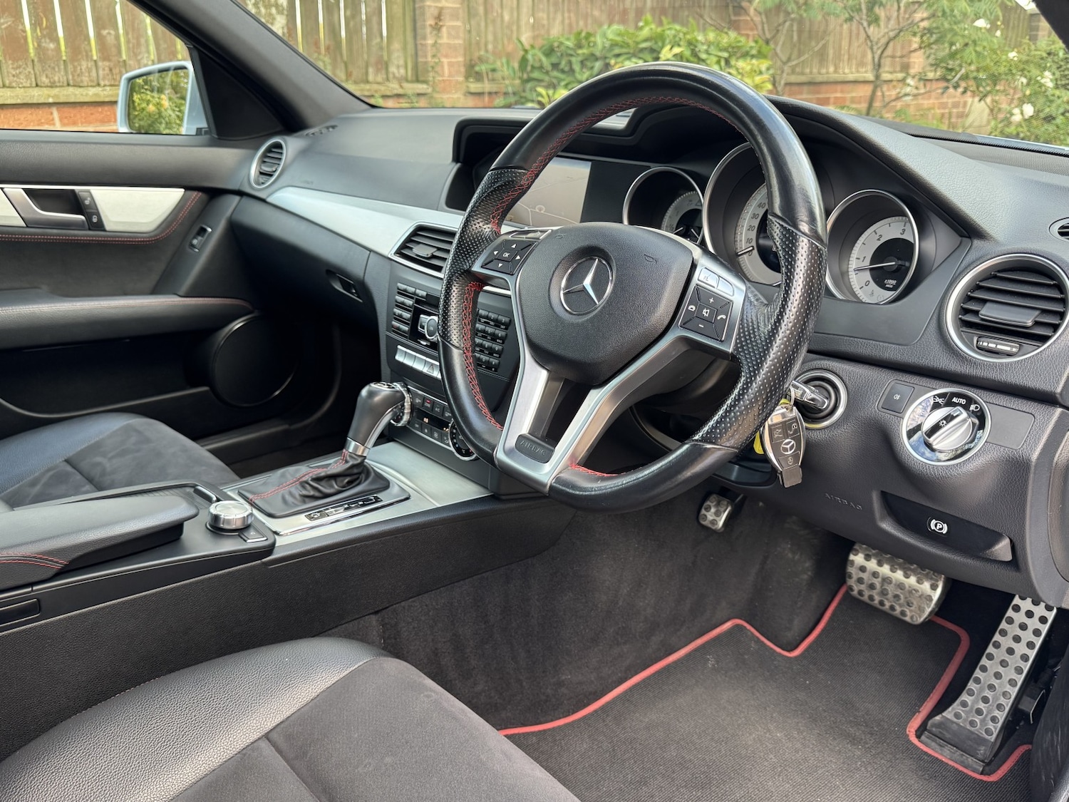 Used Mercedes-Benz C-Class 2013 for sale - 76120270: Photo 10