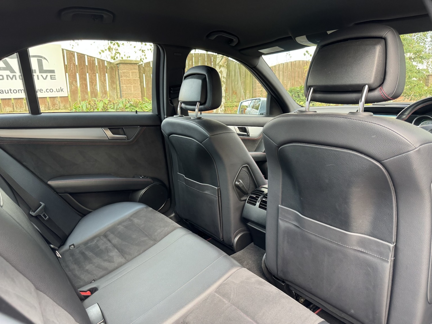 Used Mercedes-Benz C-Class 2013 for sale - 76120270: Photo 24