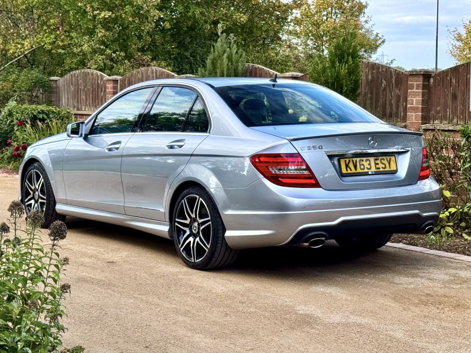 Used Mercedes-Benz C-Class 2013 for sale - 76120270: Photo 3