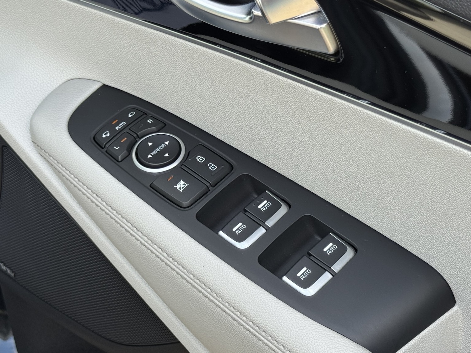 Used Kia Sorento 2017 for sale - 76120268: Photo 22