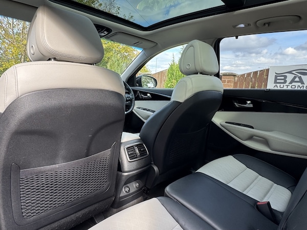 Used Kia Sorento 2017 for sale - 76120268: Photo 26