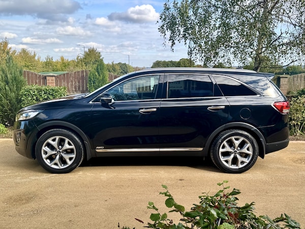Used Kia Sorento 2017 for sale - 76120268: Photo 2