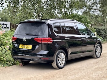 Used Volkswagen Touran 2018 for sale - 79060089: Photo