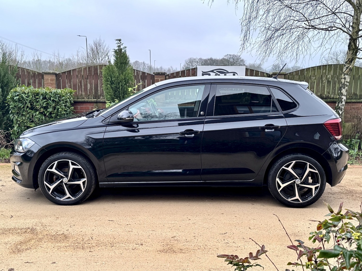 Used Volkswagen Polo 2019 for sale - 77370714: Photo 2