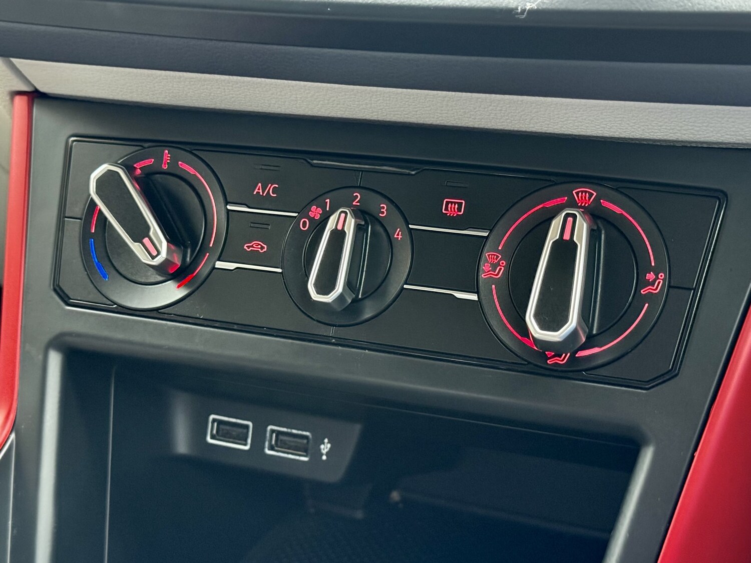 Used Volkswagen Polo 2019 for sale - 77370714: Photo 20