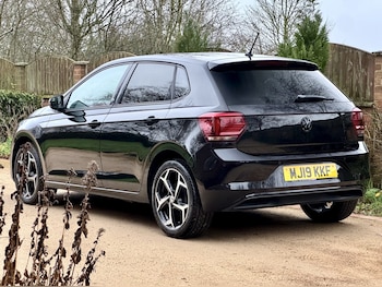 Used Volkswagen Polo 2019 for sale - 77370714: Photo