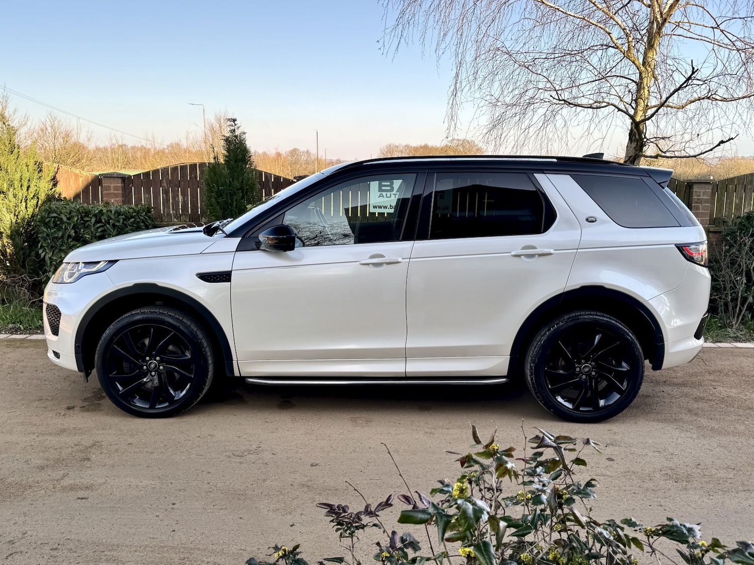 Used Land Rover Discovery Sport 2018 for sale - 77749920: Photo 2