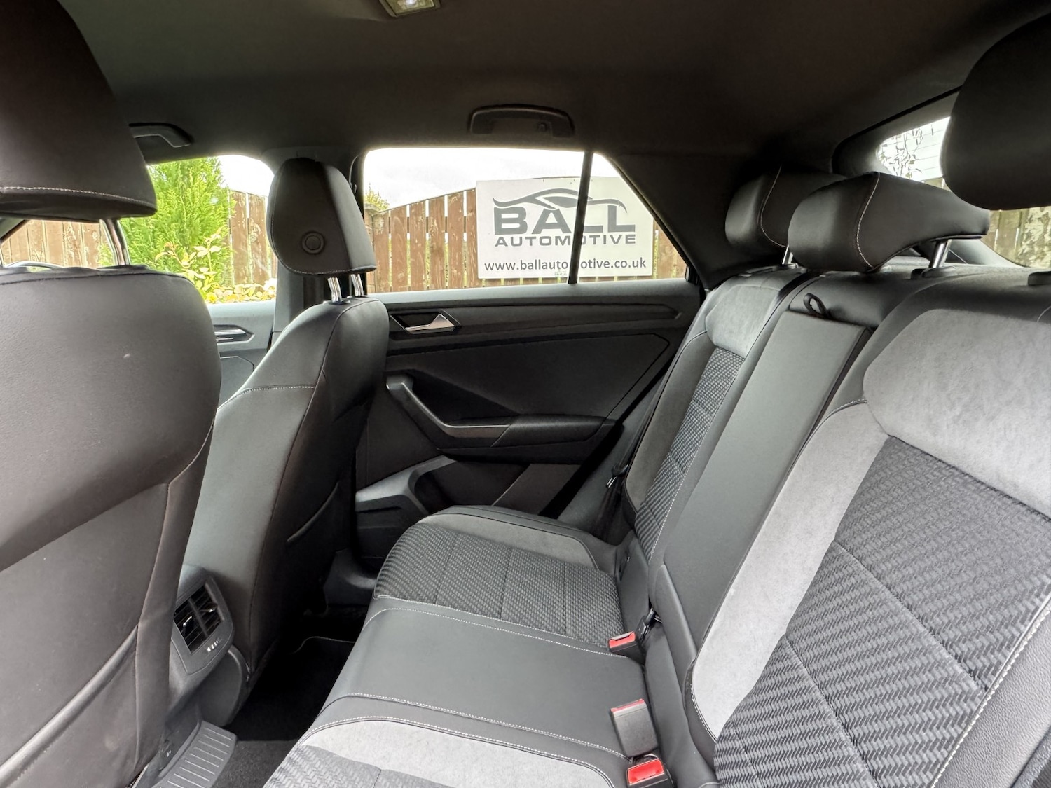 Used Volkswagen T-Roc 2019 for sale - 76058025: Photo 27