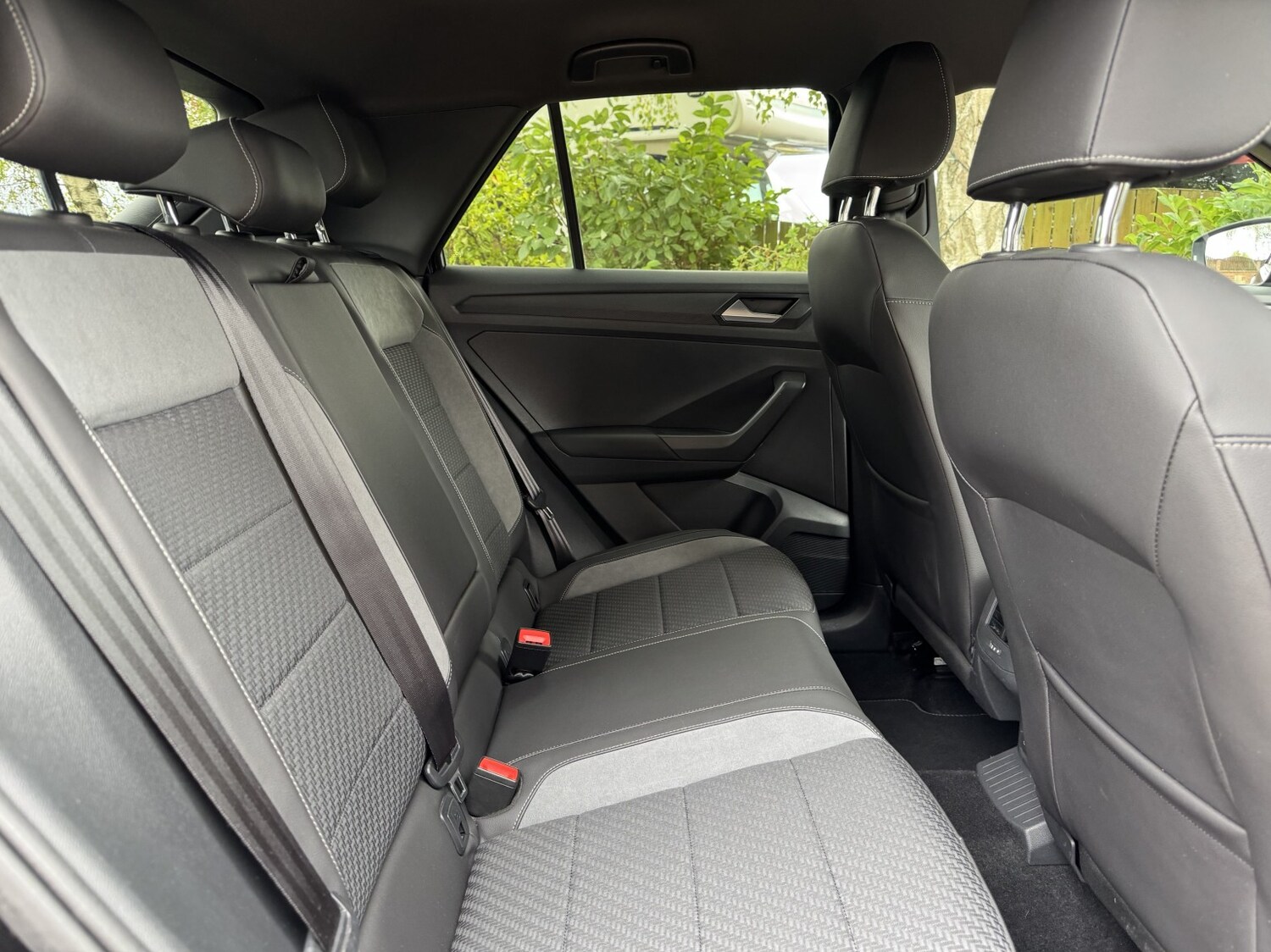 Used Volkswagen T-Roc 2019 for sale - 76058025: Photo 28