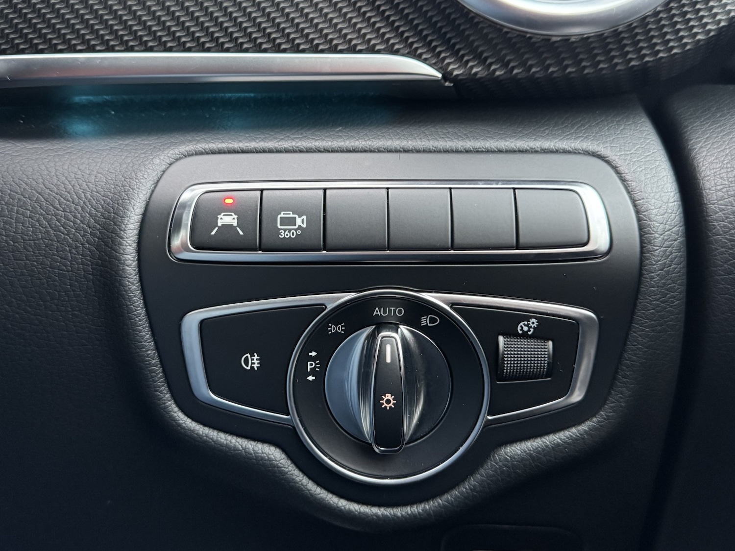 Used Mercedes-Benz V-Class 2018 for sale - 77339513: Photo 16