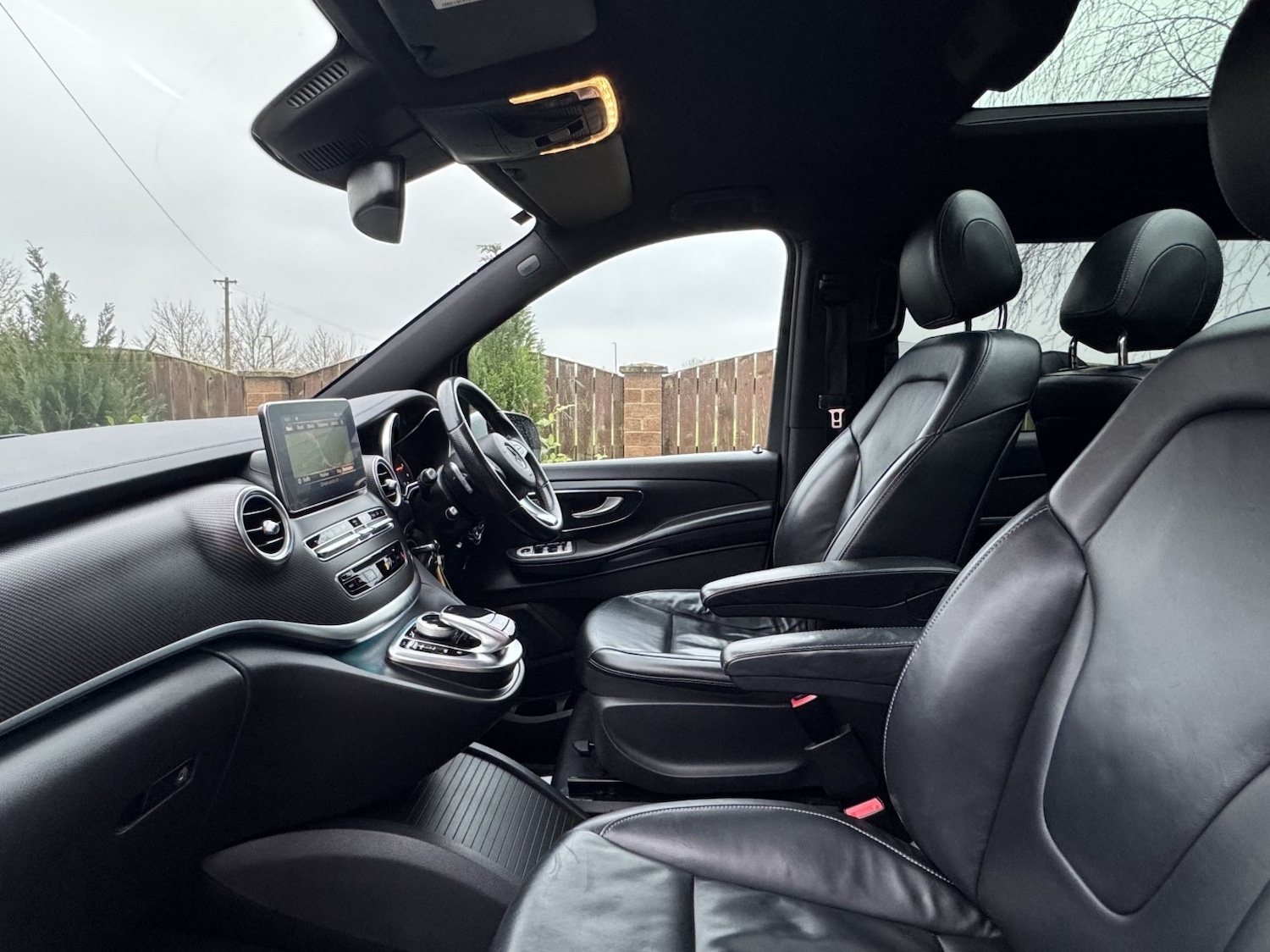 Used Mercedes-Benz V-Class 2018 for sale - 77339513: Photo 19