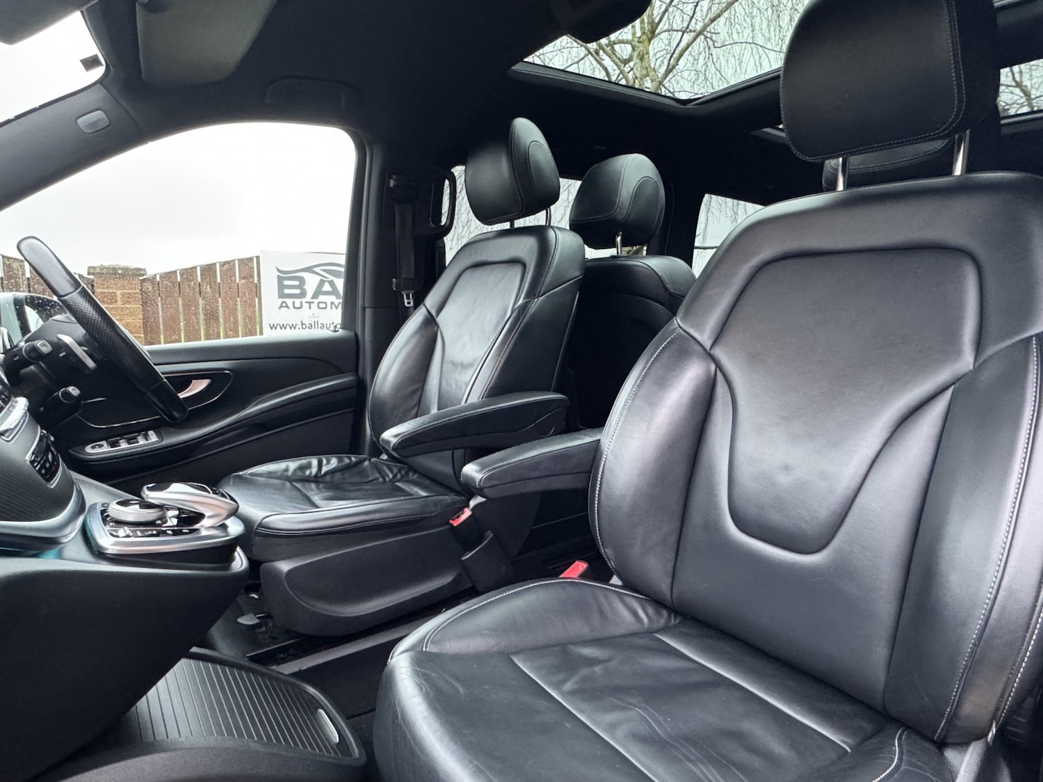 Used Mercedes-Benz V-Class 2018 for sale - 77339513: Photo 20