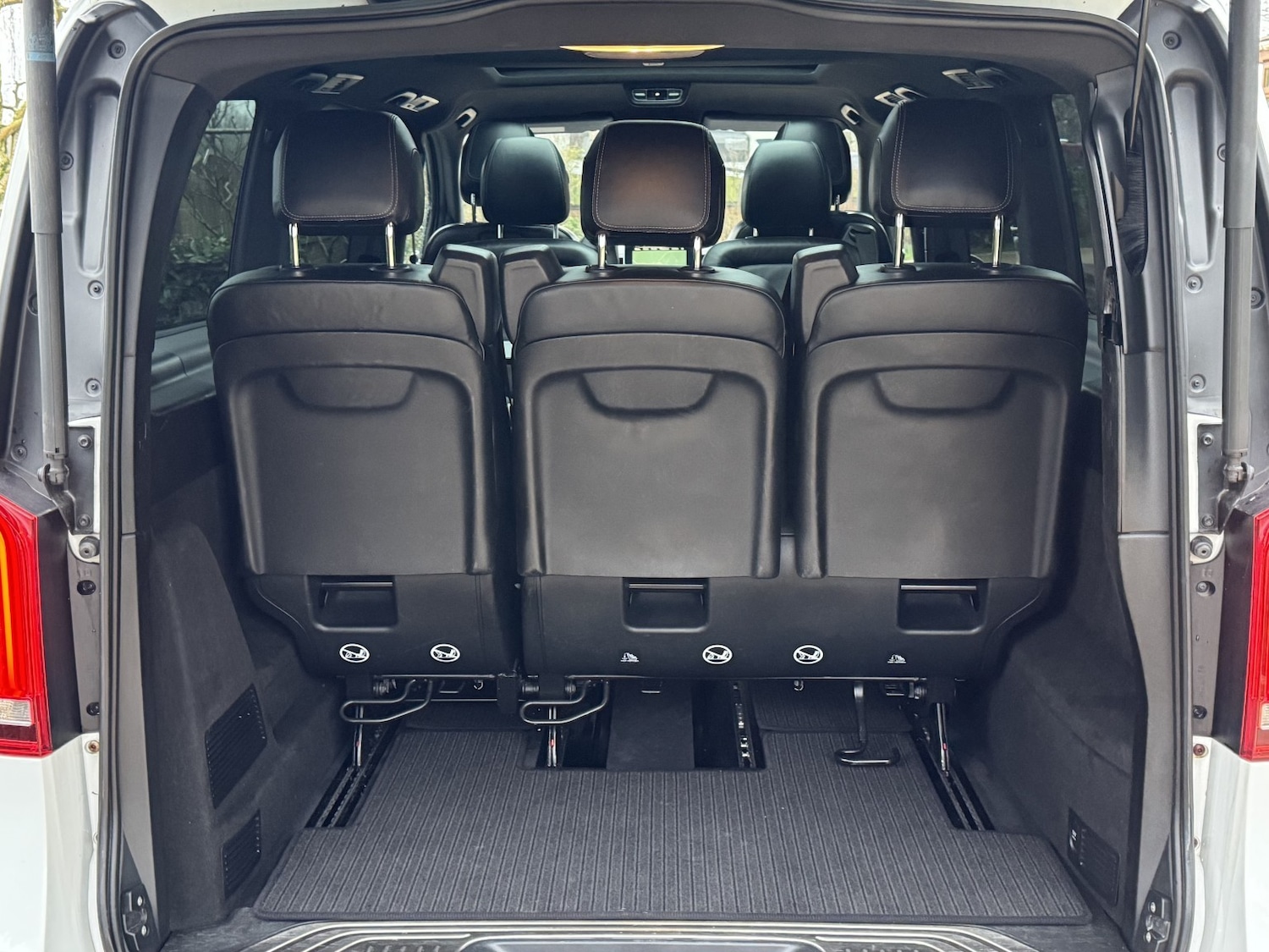 Used Mercedes-Benz V-Class 2018 for sale - 77339513: Photo 30