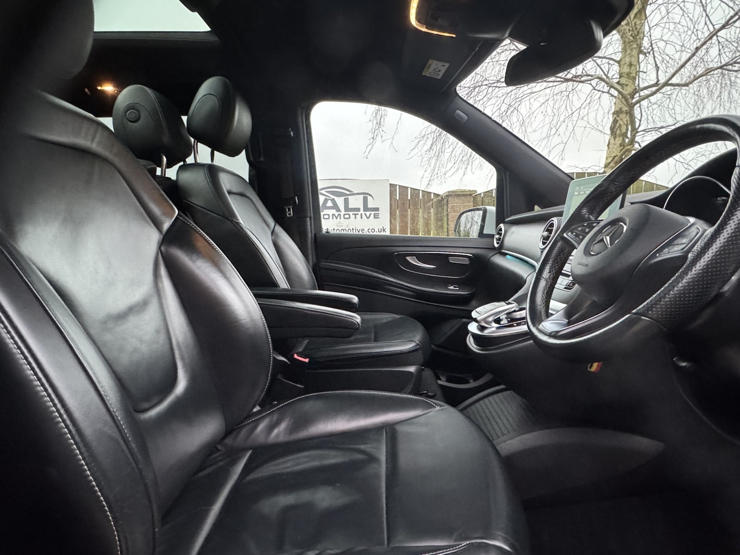 Used Mercedes-Benz V-Class 2018 for sale - 77339513: Photo 9