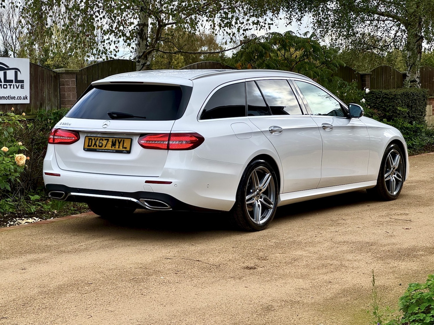 Used Mercedes-Benz E Class 2017 for sale - 76334804: Photo 4