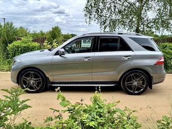 Used Mercedes-Benz M Class 2015 for sale - 78820567: Photo