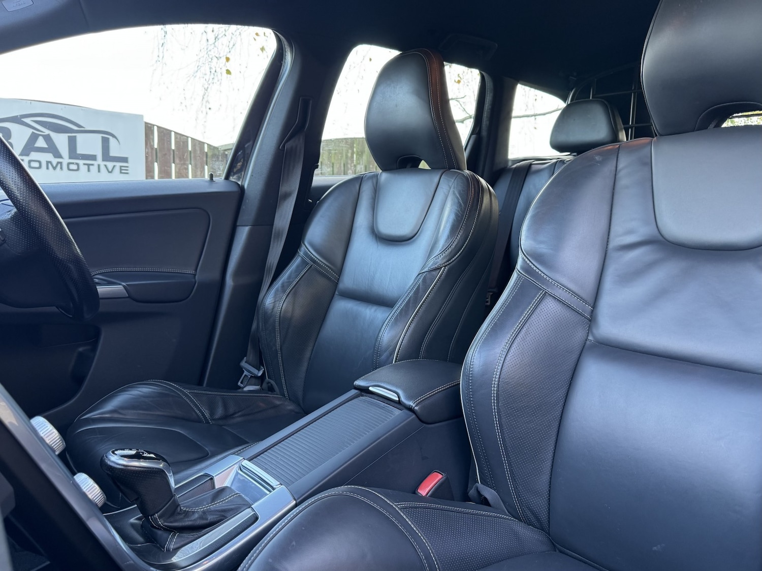 Used Volvo XC60 2015 for sale - 76579953: Photo 21