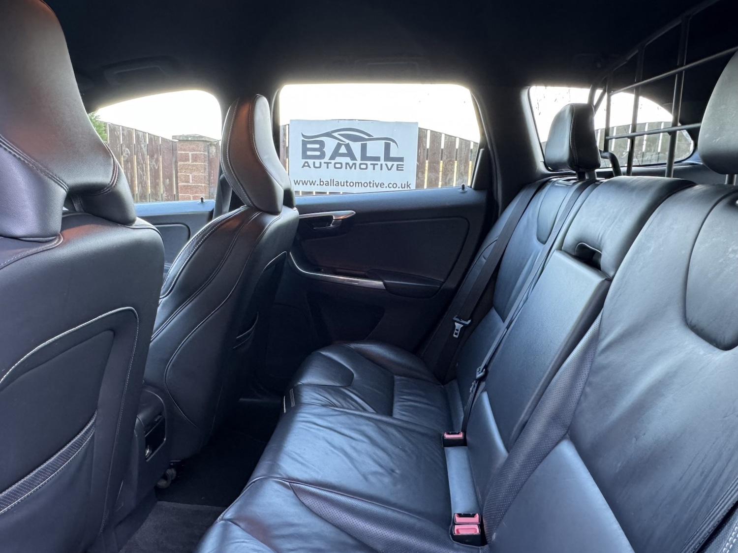 Used Volvo XC60 2015 for sale - 76579953: Photo 24