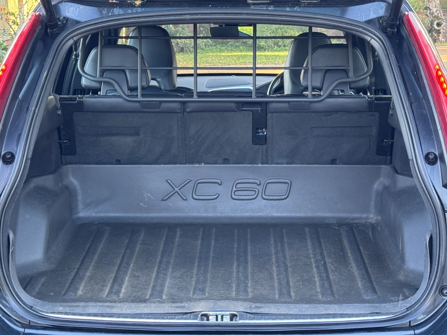 Used Volvo XC60 2015 for sale - 76579953: Photo 30