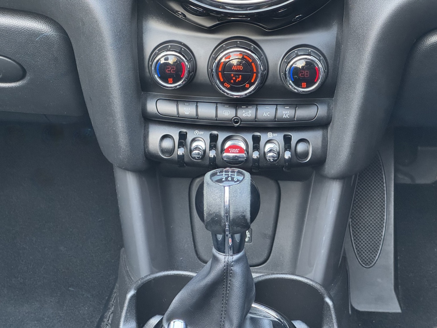 Used MINI Convertible 2016 for sale - 76699302: Photo 19