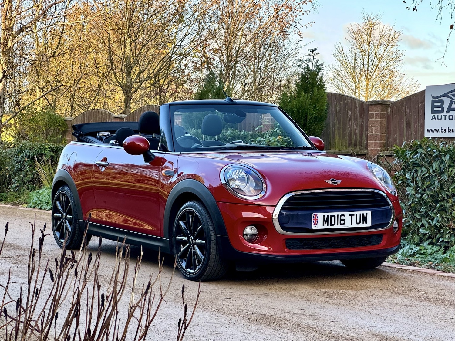 Used MINI Convertible 2016 for sale - 76699302: Photo 7