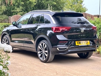 Used Volkswagen T-Roc 2019 for sale - 75511281: Photo