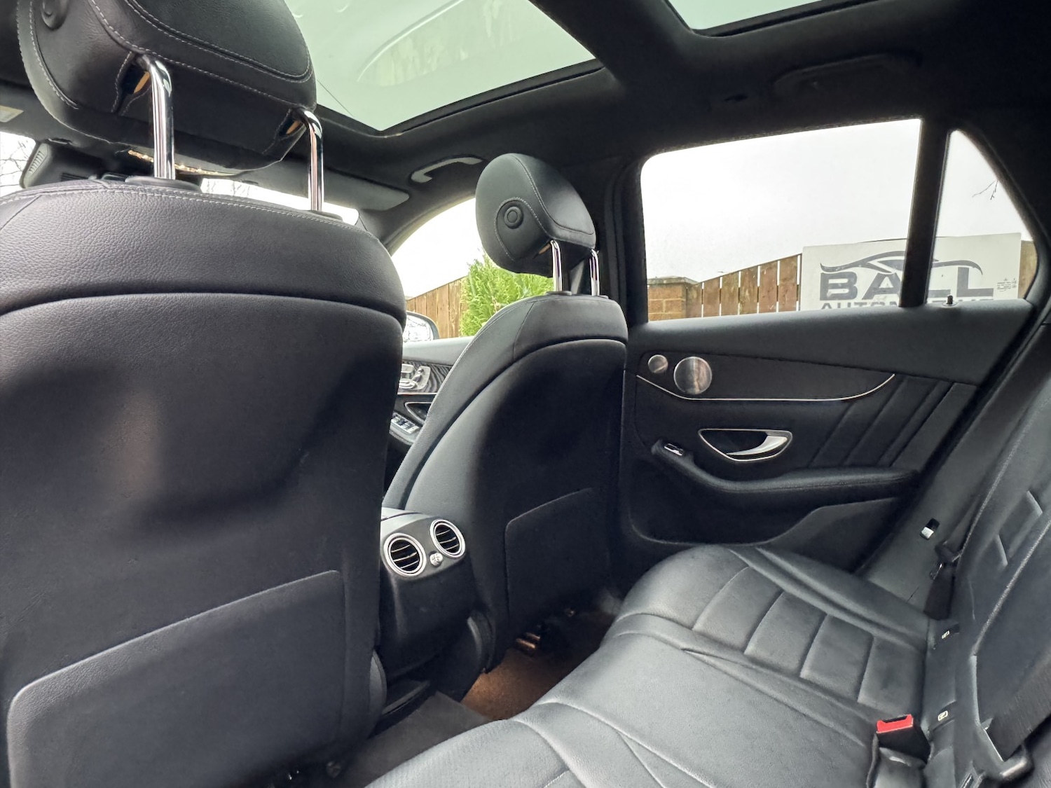 Used Mercedes-Benz GLC 2018 for sale - 77522083: Photo 25