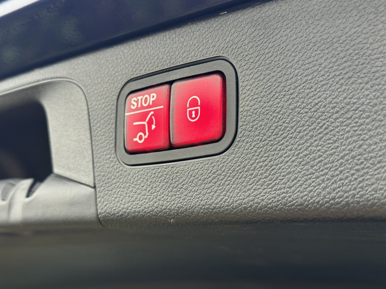 Used Mercedes-Benz GLC 2018 for sale - 77522083: Photo 30