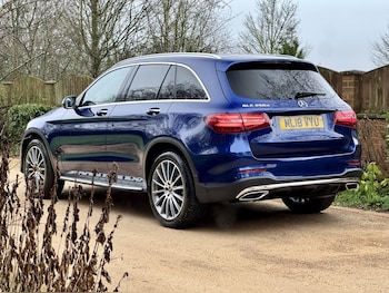 Used Mercedes-Benz GLC 2018 for sale - 77522083: Photo