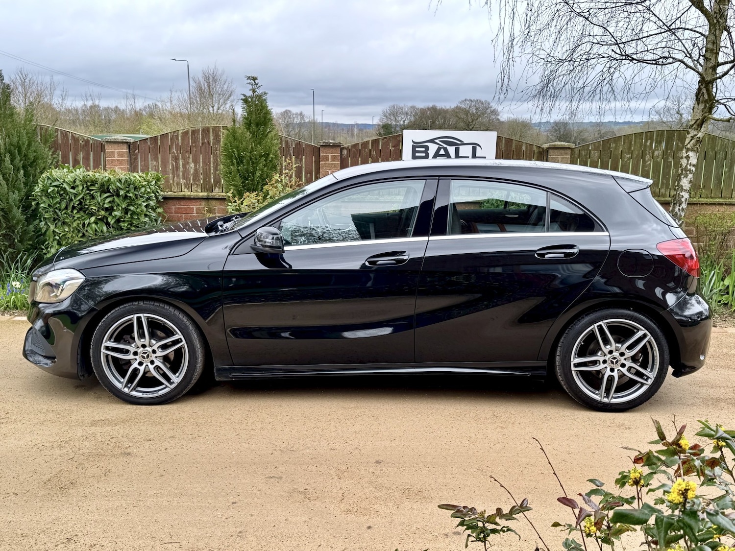 Used Mercedes-Benz A-Class 2017 for sale - 78045635: Photo 2
