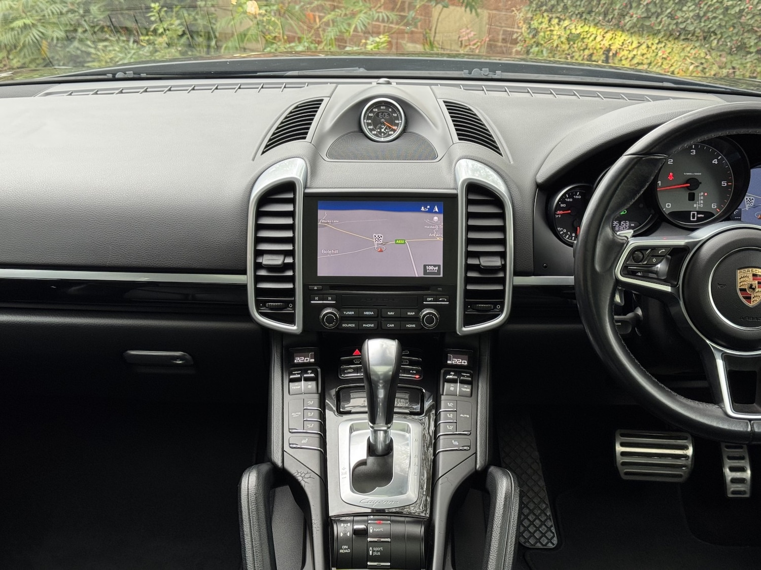 Used Porsche Cayenne 2016 for sale - 76281352: Photo 16