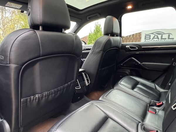 Used Porsche Cayenne 2016 for sale - 76281352: Photo 31