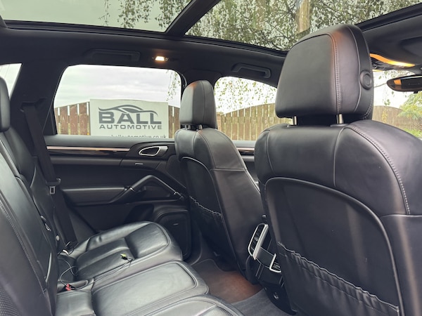 Used Porsche Cayenne 2016 for sale - 76281352: Photo 34