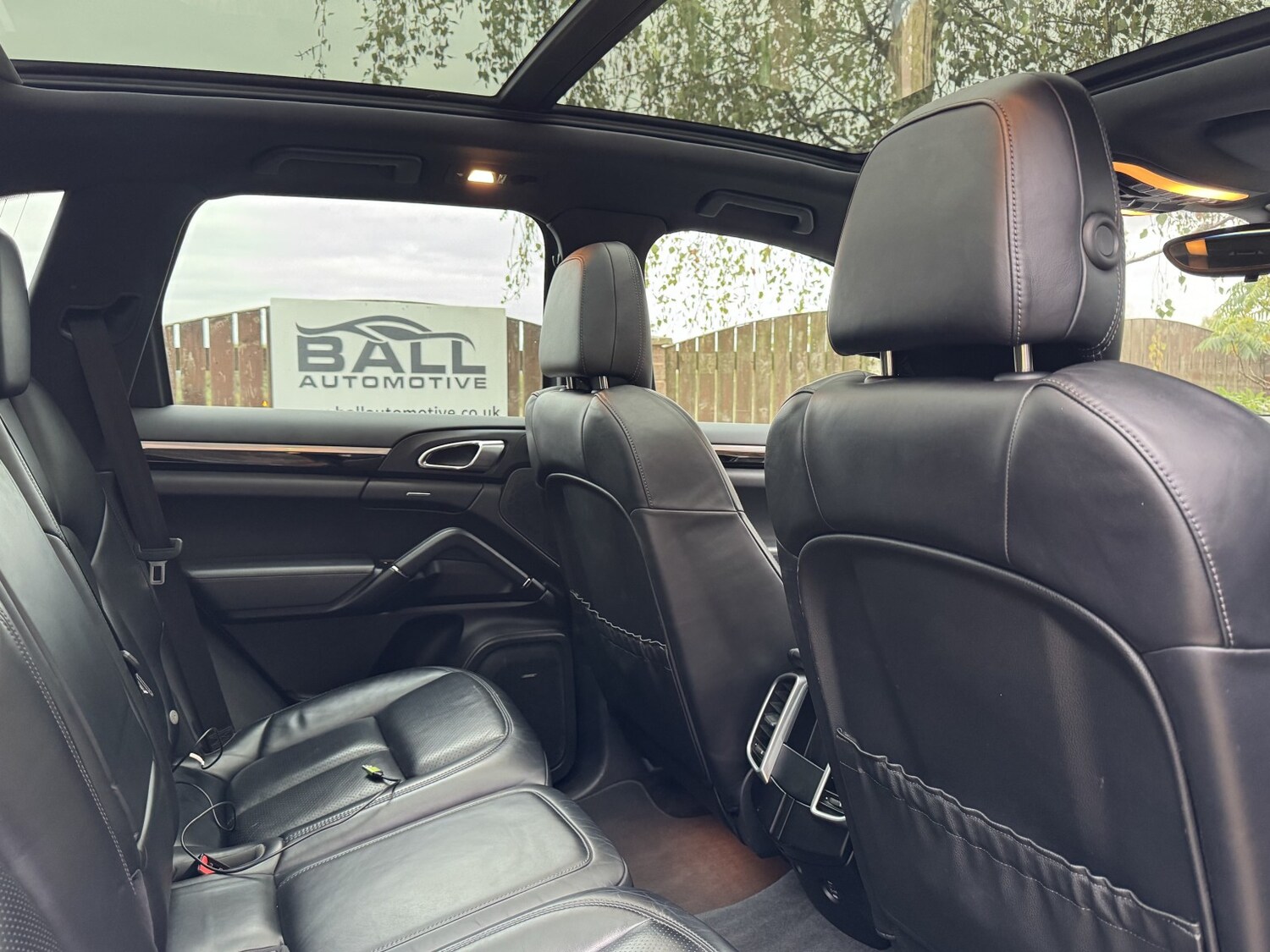 Used Porsche Cayenne 2016 for sale - 76281352: Photo 36