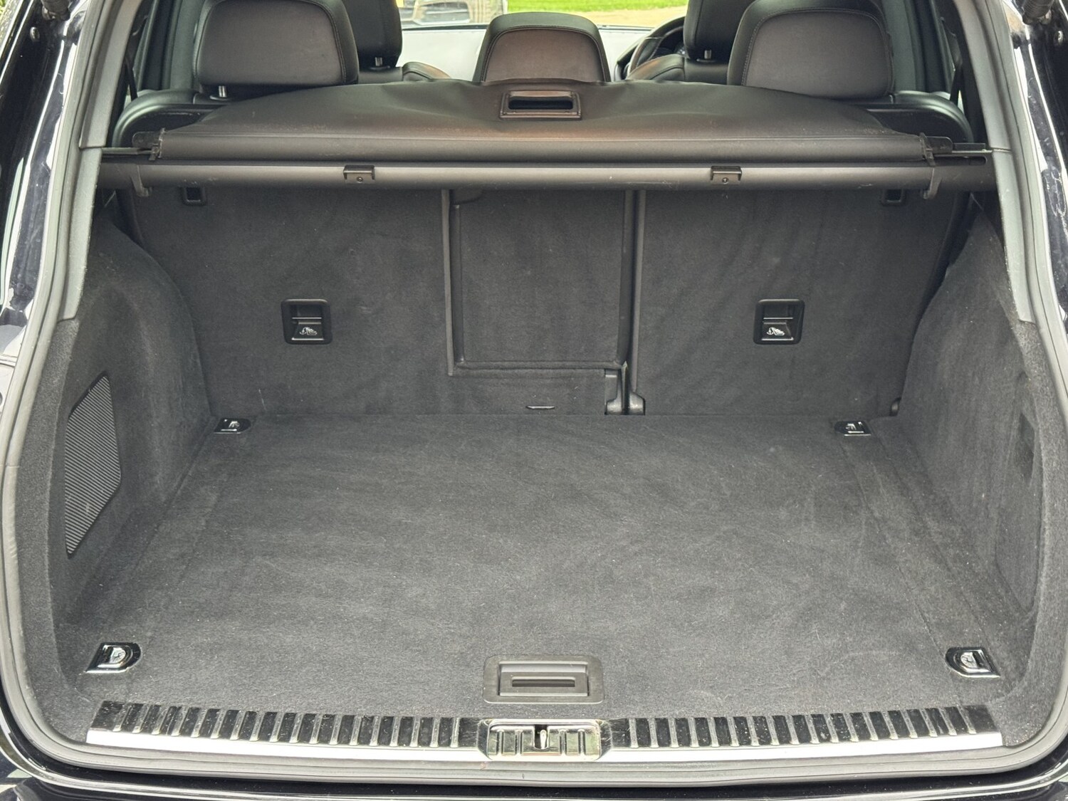 Used Porsche Cayenne 2016 for sale - 76281352: Photo 37