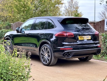 Used Porsche Cayenne 2016 for sale - 76281352: Photo 3