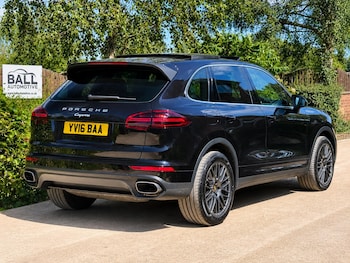 Used Porsche Cayenne 2016 for sale - 79091227: Photo
