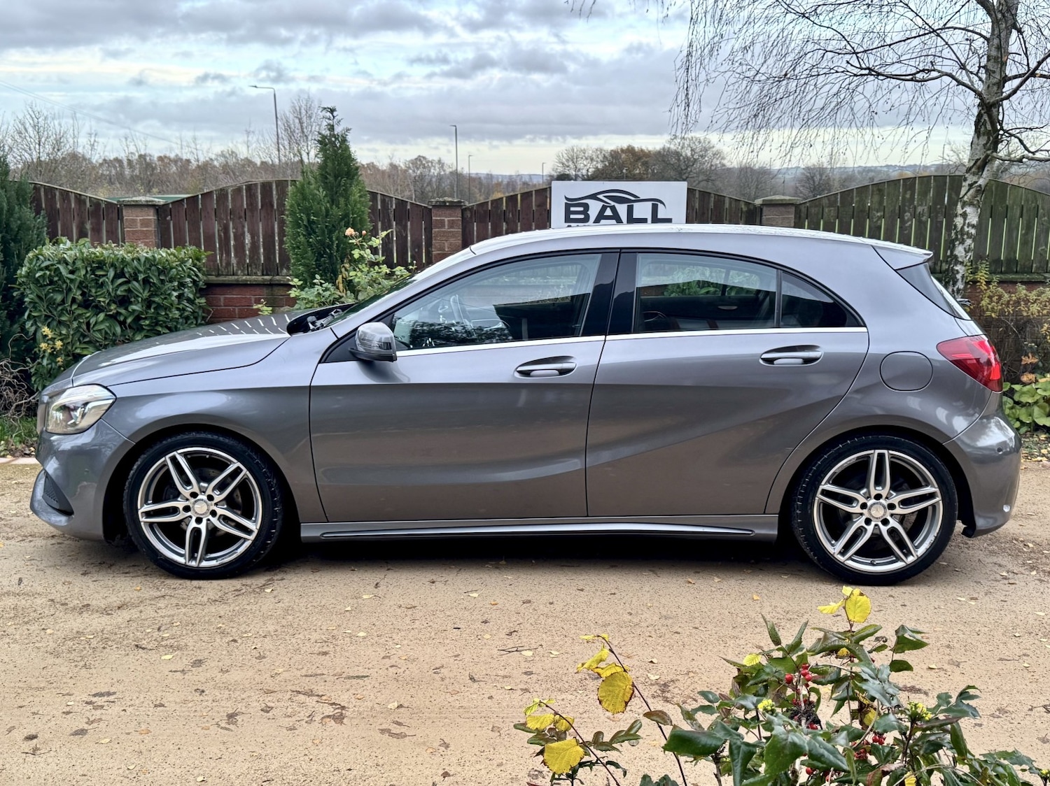 Used Mercedes-Benz A-Class 2016 for sale - 76837078: Photo 2