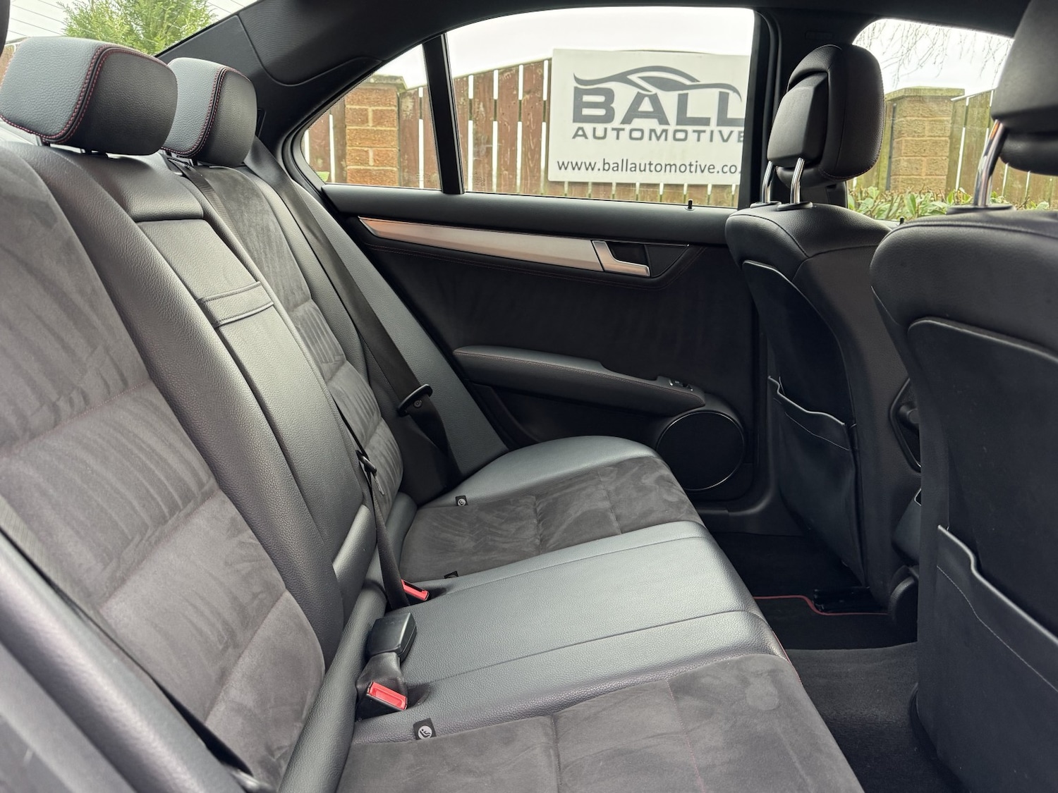 Used Mercedes-Benz C Class 2012 for sale - 77118639: Photo 21