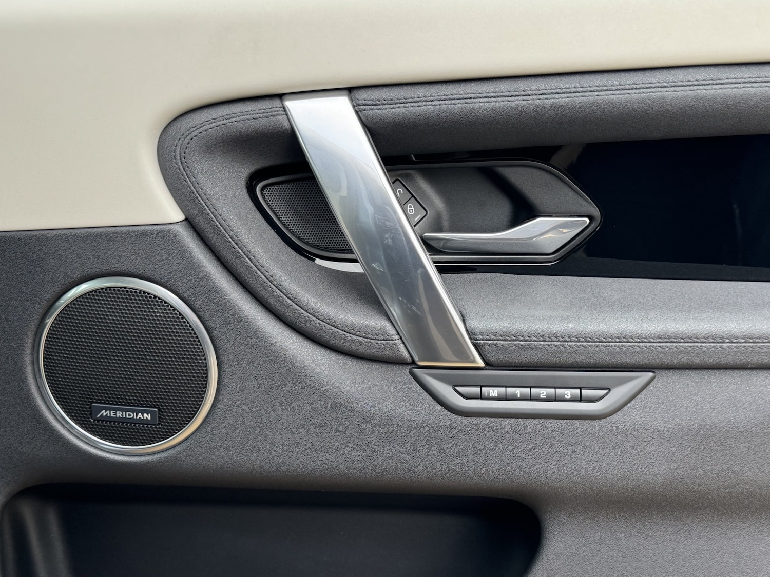 Used Land Rover Discovery Sport 2020 for sale - 77668580: Photo 17