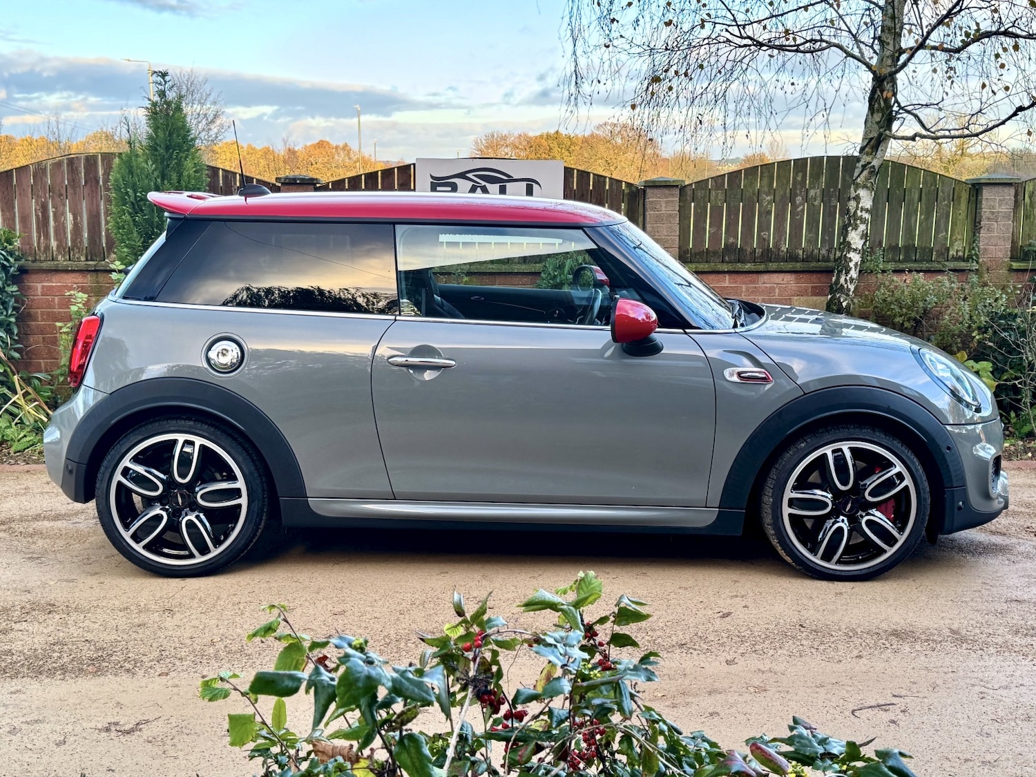 Used MINI Hatch 2019 for sale - 76687209: Photo 6