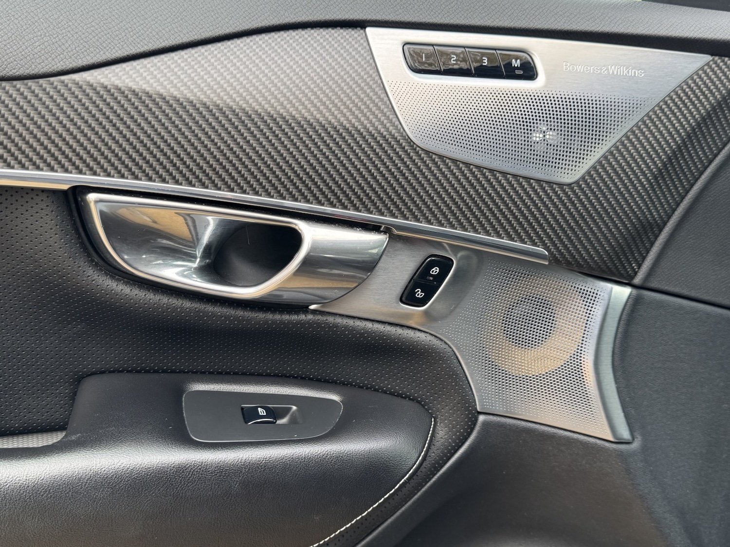 Used Volvo XC90 2015 for sale - 76358099: Photo 25