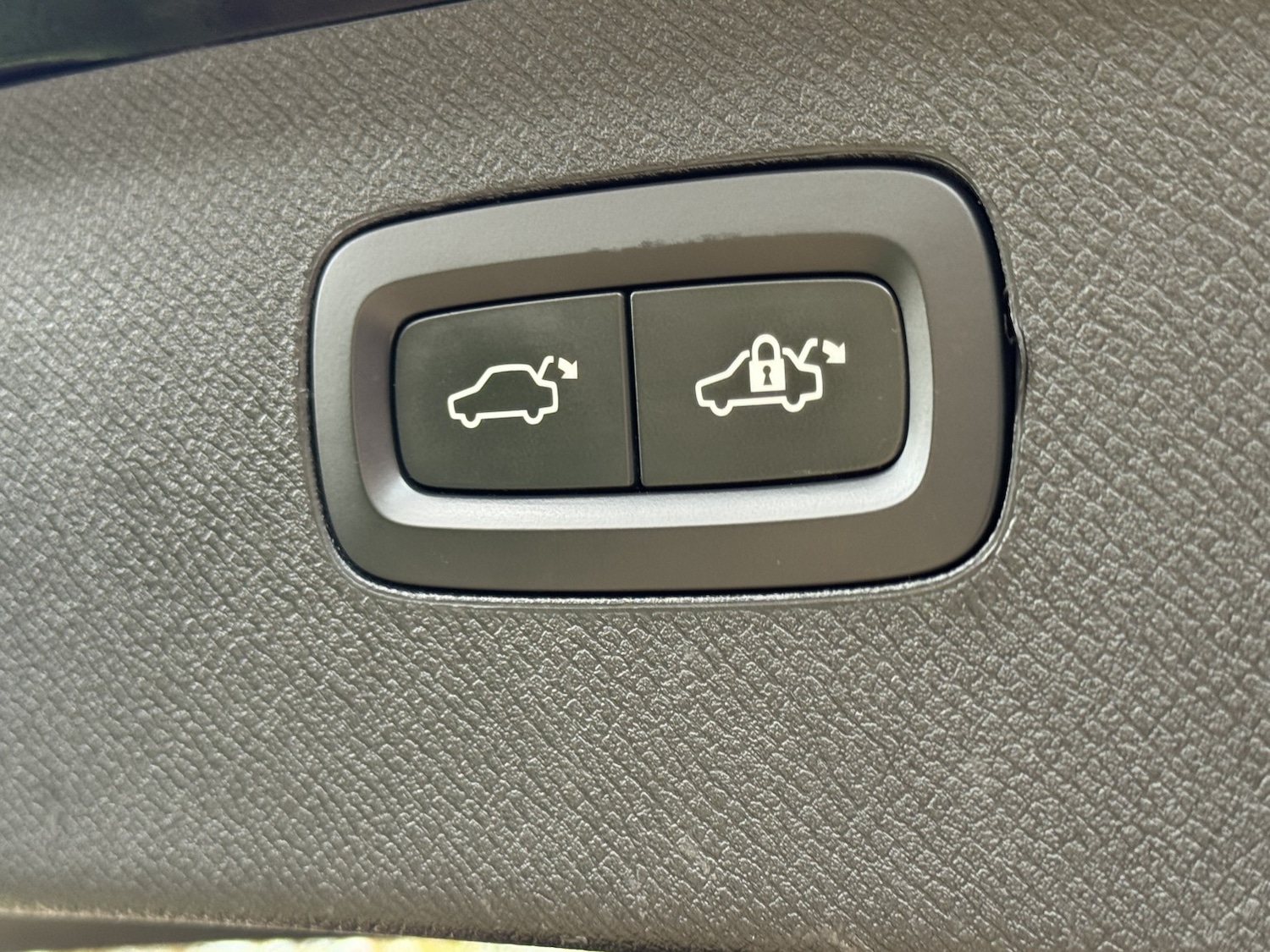 Used Volvo XC90 2015 for sale - 76358099: Photo 40