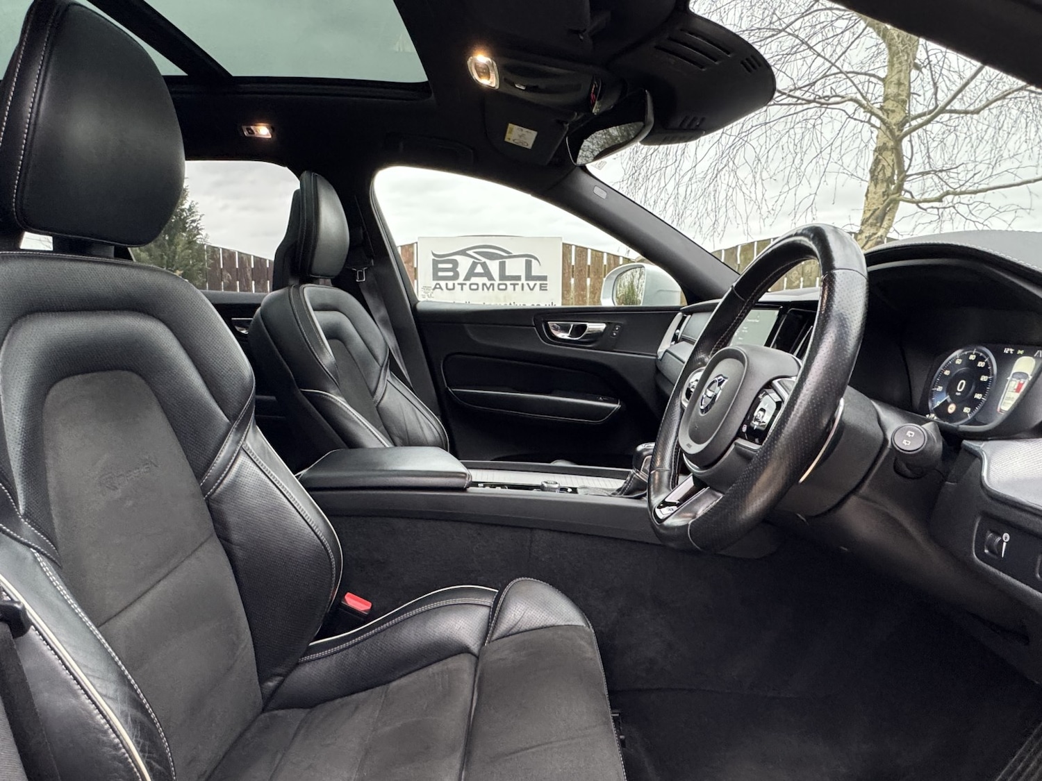 Used Volvo XC60 2018 for sale - 78004574: Photo 10