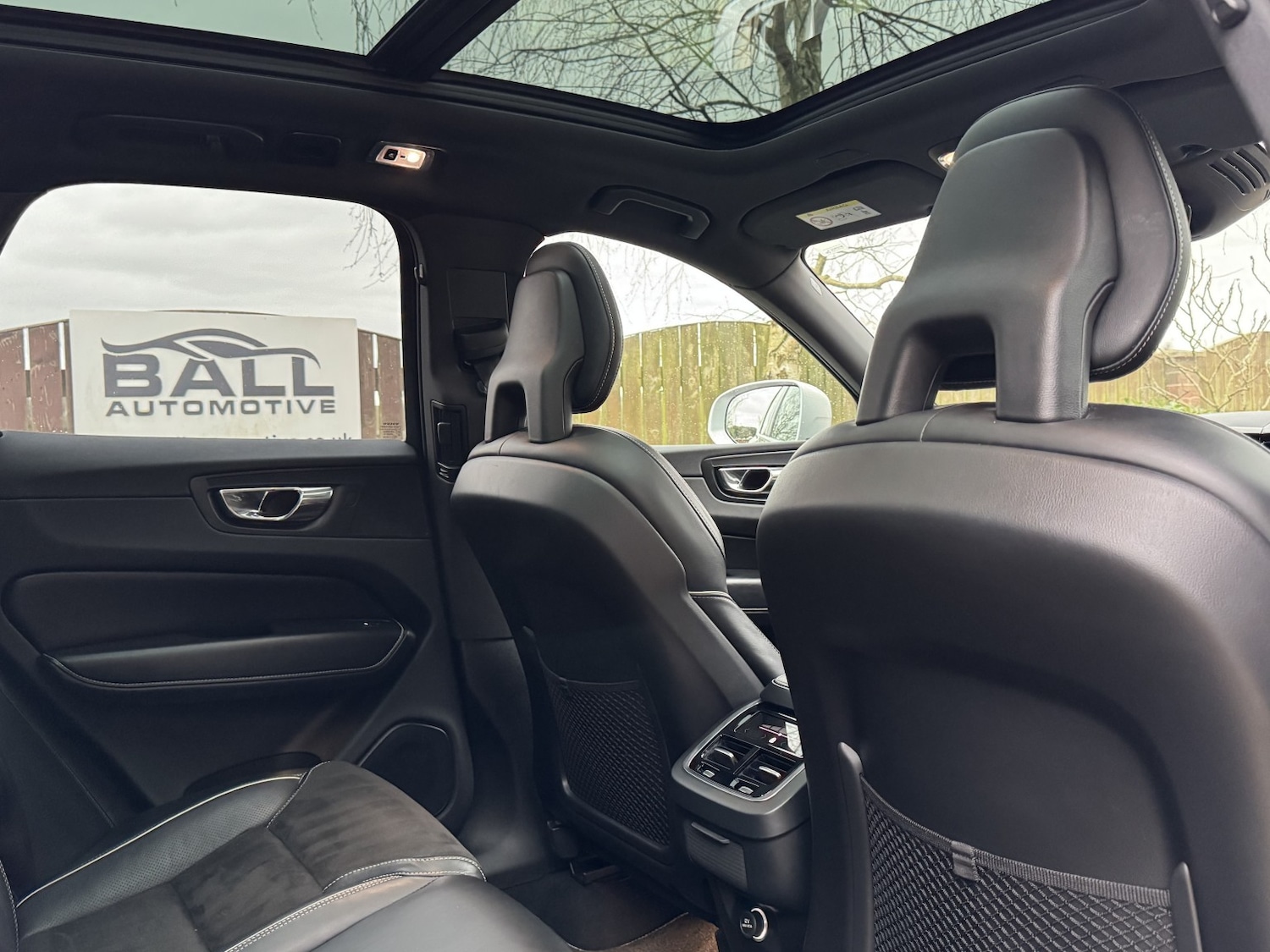 Used Volvo XC60 2018 for sale - 78004574: Photo 35